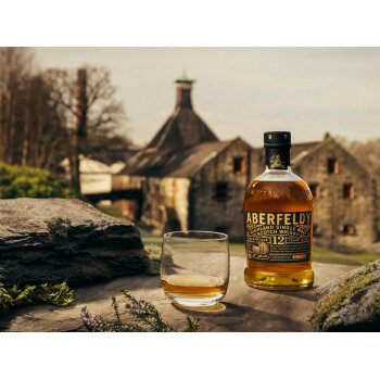 ABERFELDY 12 Years Old Highland Single Malt Scotch Whisky mit Geschenkbox 40% Vol