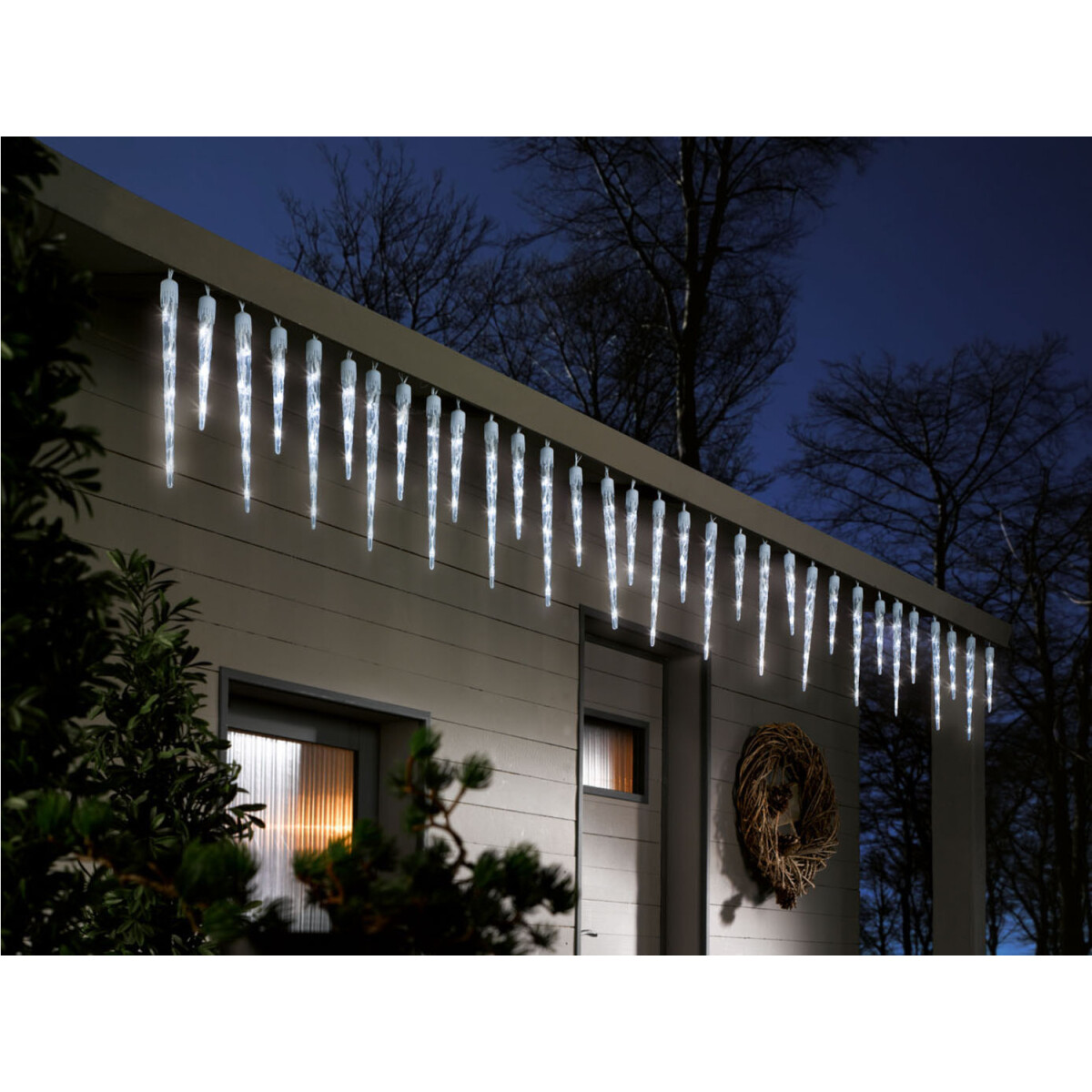 LIVARNO home Eiszapfen-Lichterkette, 128 LEDs - B-Ware, 14,99 €