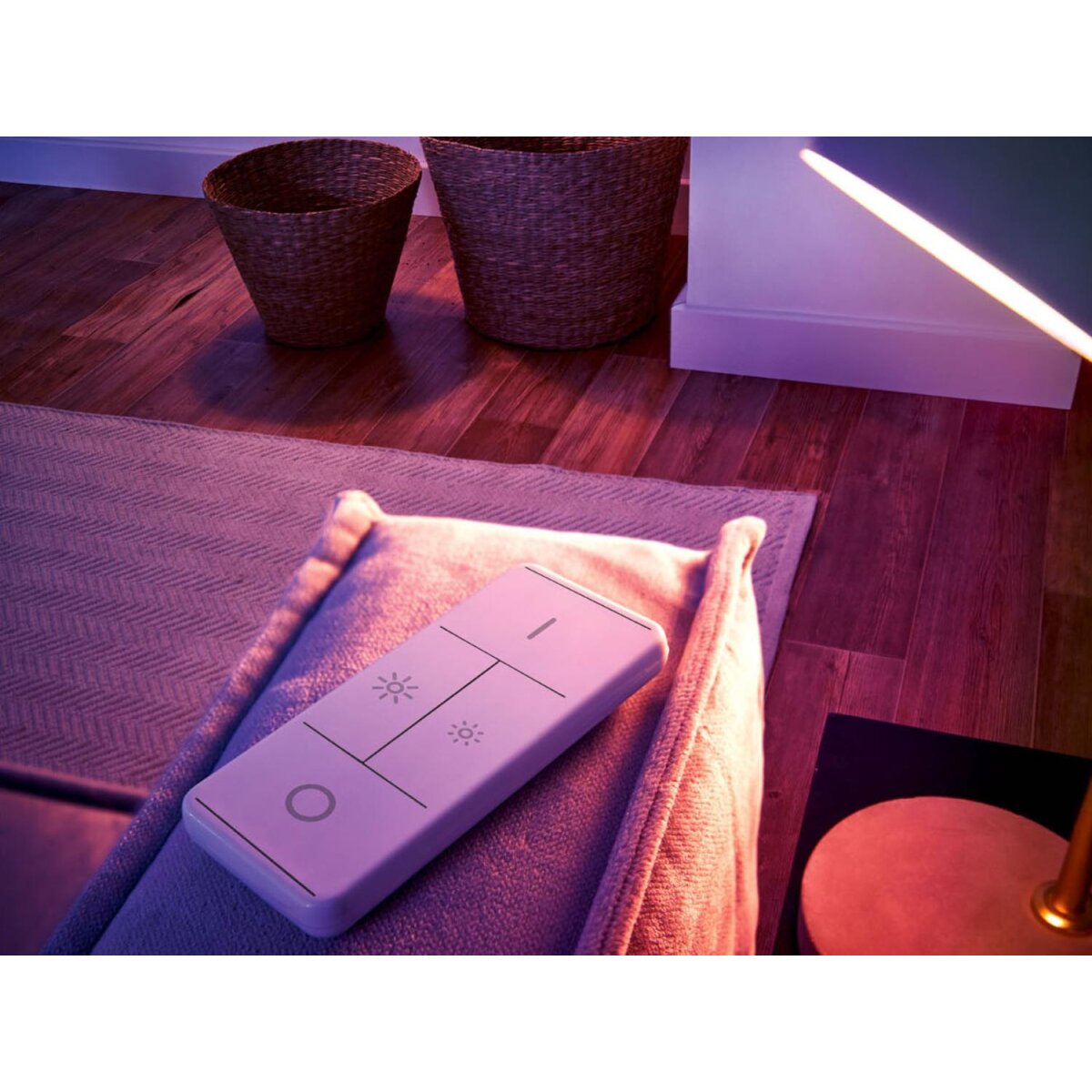 Livarno Home Starter Kit Gateway + 3x Leuchtmittel RGB und Fernbedienung »Zigbee  Smart Home« - B-War, 32,99 €