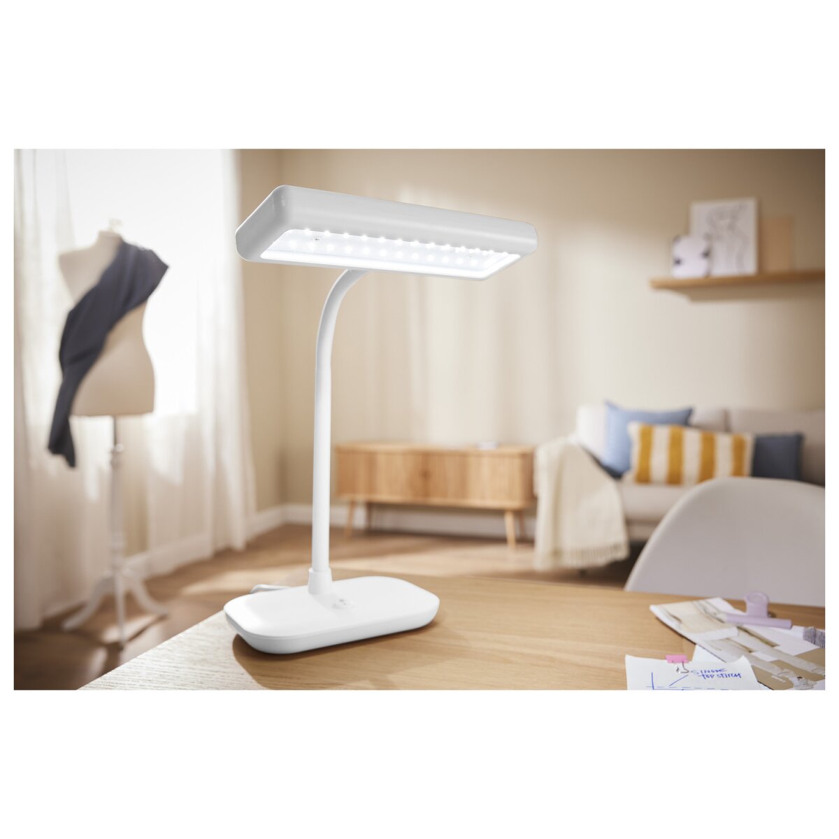 - mit 7,5 LIVARNO home W B-Ware Tageslichtausstrahlung, neuwertig, € 16,99 LED-Lampe