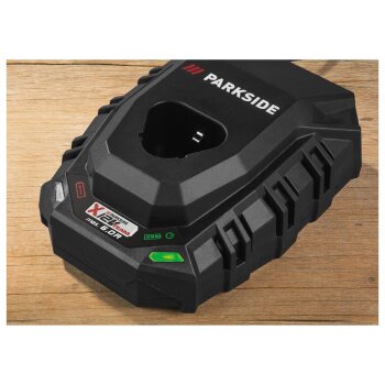 PARKSIDE PERFORMANCE® 12 V / 6 A Akku-Ladegerät...