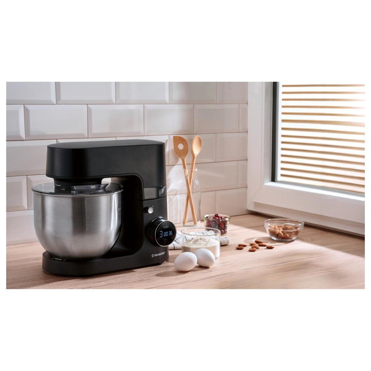 Rührgerät Mit 10 Geschwindigkeiten Syntrox Küchenmaschine Vindas – 600 W, 4 Liter Edelstahlschüssel, 10 Stufen, Knethaken, Rührer, Schneebesen – Für Brot, Kuchen & Cremes