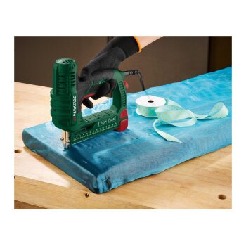 PARKSIDE® Elektrotacker »PET 25 C3«, mit rutschfestem Softgrip und Sicherheitsschalter - B-Ware