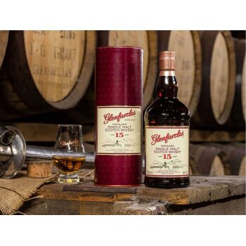 Glenfarclas Highland Single Malt Scotch Whisky 15 Jahre mit Geschenkbox 46% Vol
