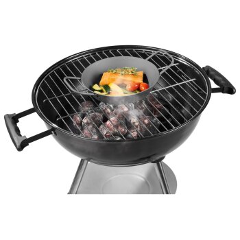 GRILLMEISTER Ø 32 Eisen-Grillpfanne / Ø 28,5 Eisen-Grillpfanne mit perforiertem Boden / Ø 20 Eisen-Grillpfanne mit Servierbrett - B-Ware
