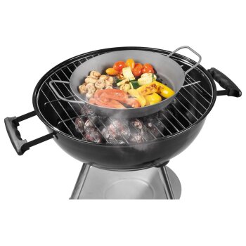 GRILLMEISTER Ø 32 Eisen-Grillpfanne / Ø 28,5 Eisen-Grillpfanne mit perforiertem Boden / Ø 20 Eisen-Grillpfanne mit Servierbrett (Eisenpfanne 28cm, gelocht) - B-Ware sehr gut